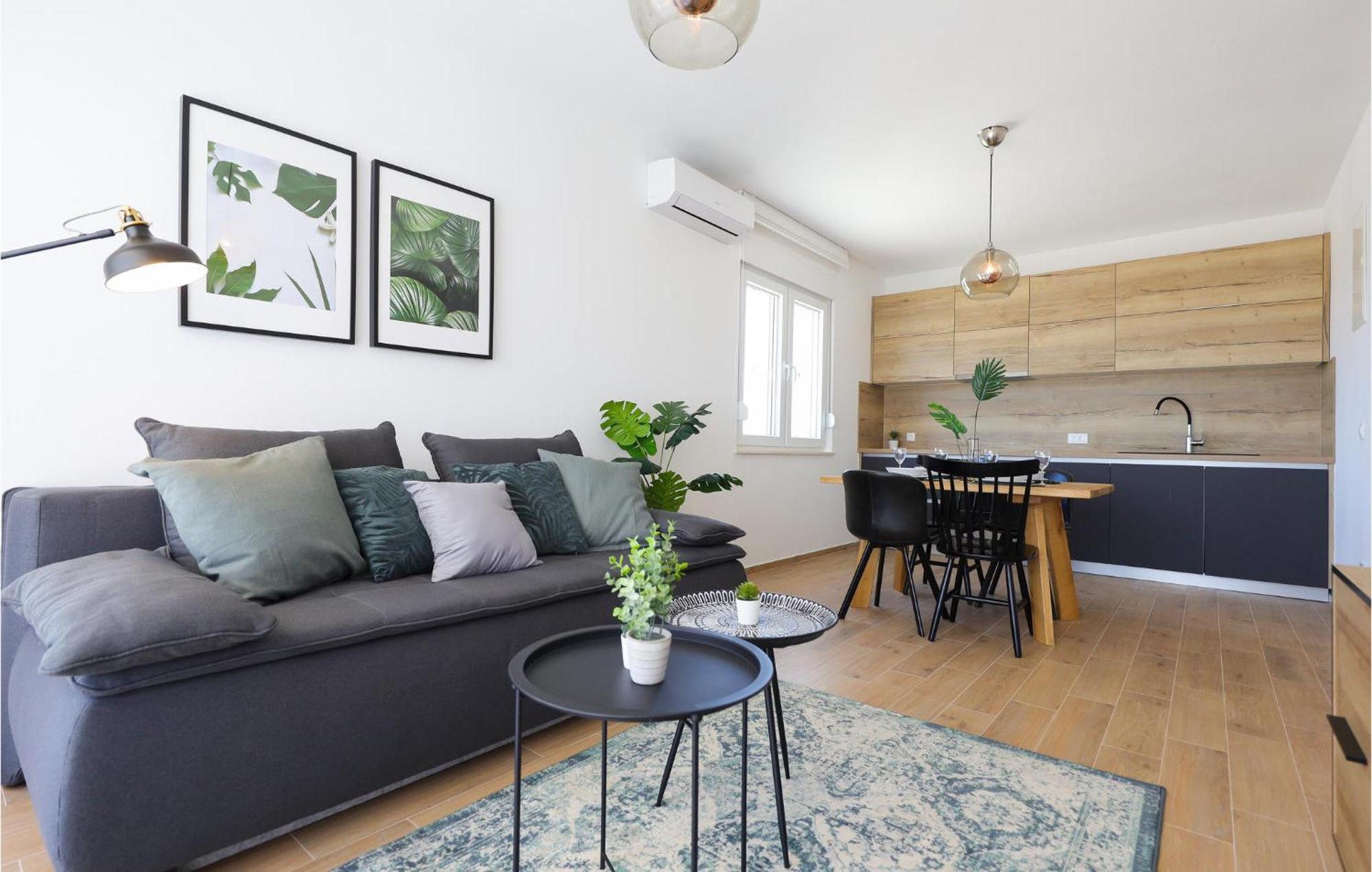 Stunning Home In Vrsi With Kitchen Dış mekan fotoğraf